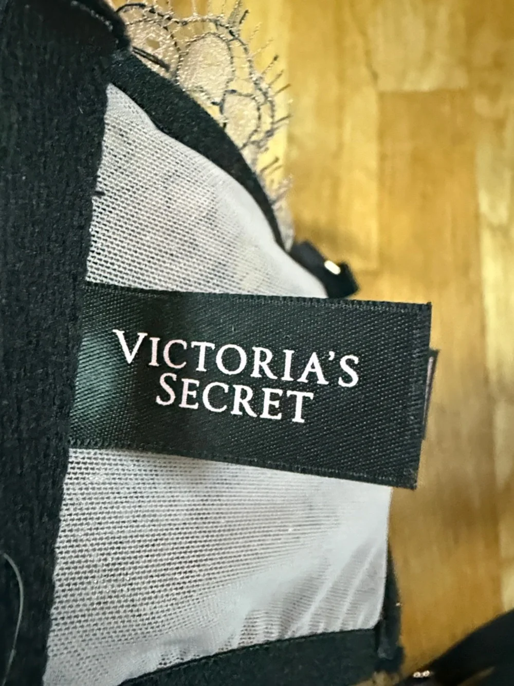 Victoria's Secret Very Sexy Push Up Lingerie - Picture 5 of 11